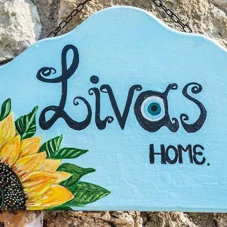 Livas *